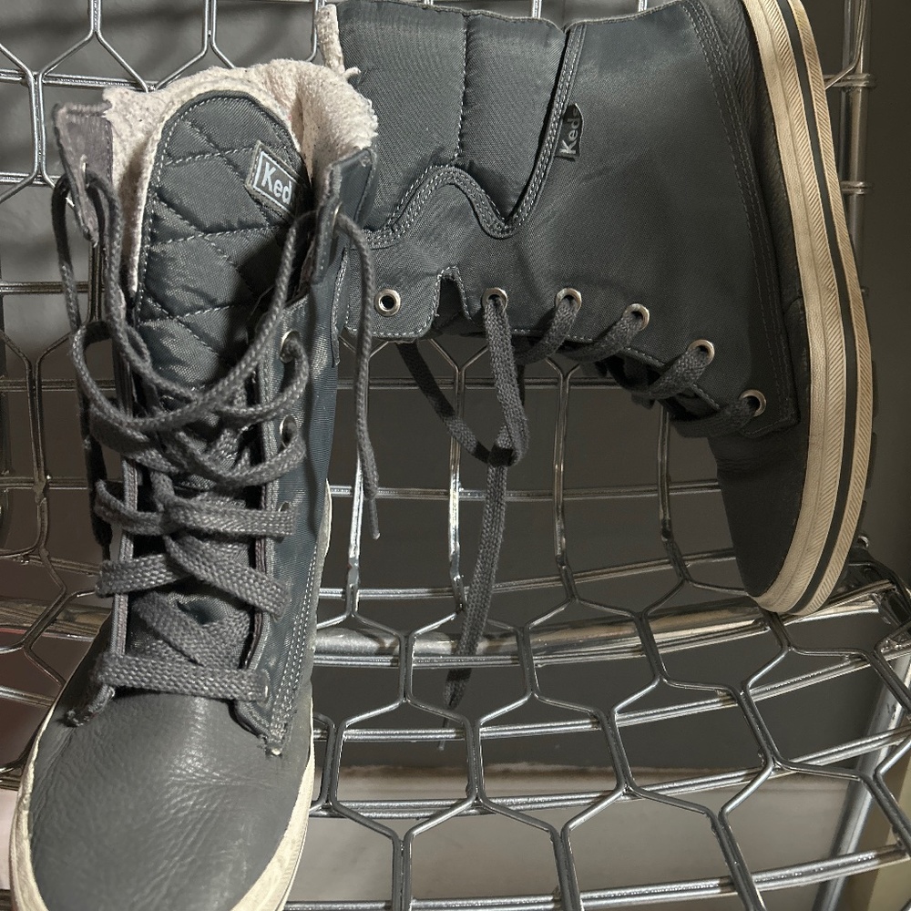 Leather gray Keds lined lady hi top sneakers  shoes 8.5